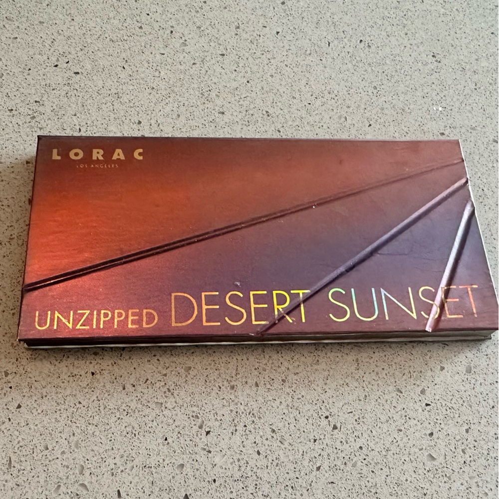 Lorac- unzipped desert sunset eyeshadow palette
